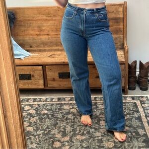 Abercrombie curve love 90s relaxed Jean, size 27r